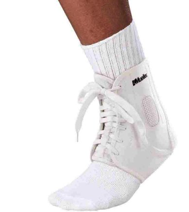 Бандаж на гомілкостоп MUELLER ATF2 ANKLE BRACE 43364 - XL Бандаж на гомілкостоп MUELLER ATF2 ANKLE BRACE 43364 - XL