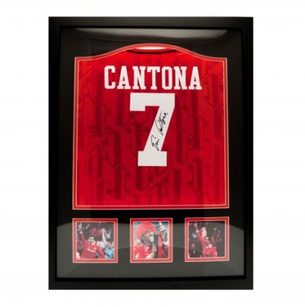 Футболка с автографом Cantona Манчестер Юнайтед (в рамочке)