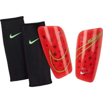 Щитки футбольні Nike Mercurial Lite SP2120-635