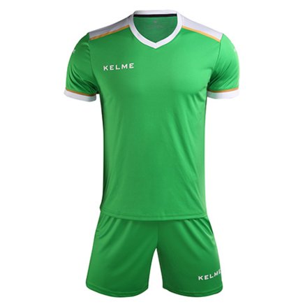 Комплект футбольной формы Kelme SEGOVIA JR 3873001.9300 детский цвет: зеленый Комплект футбольной формы Kelme SEGOVIA JR 3873001.9300 детский цвет: зеленый