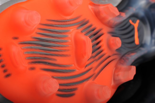 Бутсы Cleats Puma One 1 IL Syn FG/AG 104722 01