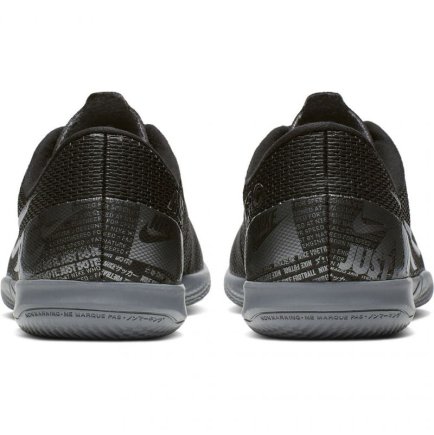 Взуття для залу Nike Mercurial VAPOR 13 Academy IC JR AT8137 001 czarne