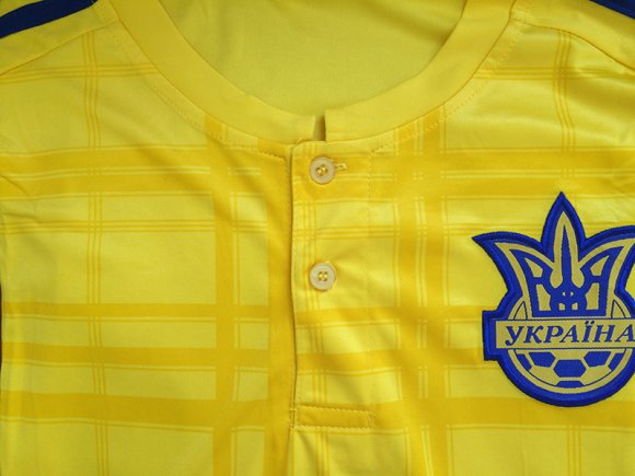 Футбольная форма сборной Украины (Ukraine) желтая без номера на спине -