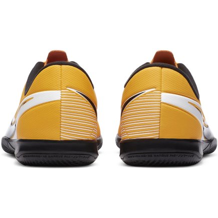 Взуття для залу Nike Mercurial VAPOR 13 Academy IC JUNIOR AT8137 801