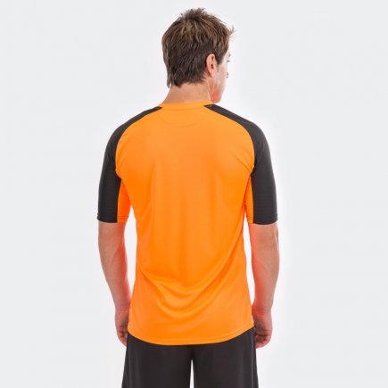 Футболка ігрова Joma ESSENTIAL 101105.801 колір: чорний/помаранчевий