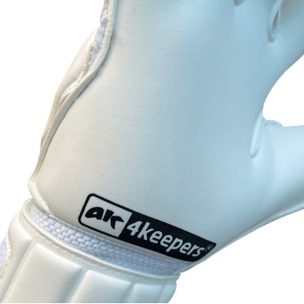 Воротарські рукавиці 4keepers Champ Black VI RF2G S906417