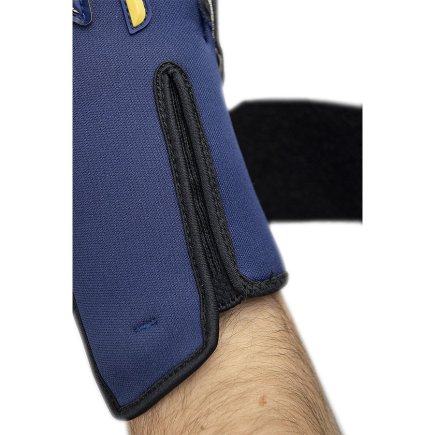 Воротарські рукавиці Reusch Attrakt Duo Evolution 54 70 055 4411