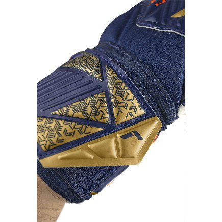 Воротарські рукавиці Reusch Attrakt Grip 54 70 815 4410