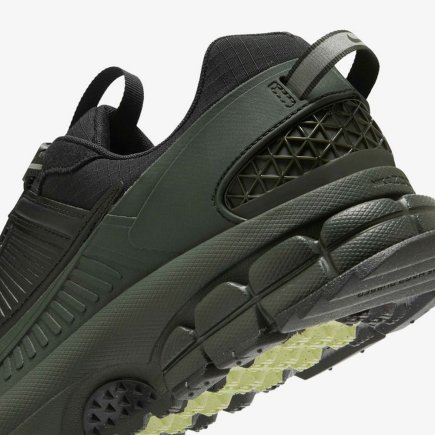 Кроссовки Nike Zoom Vomero 5 Roam - Официальная Продукция