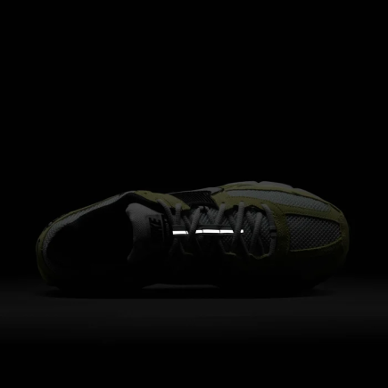 Кросівки Nike ZOOM VOMERO 5 - Офіційна Продукція