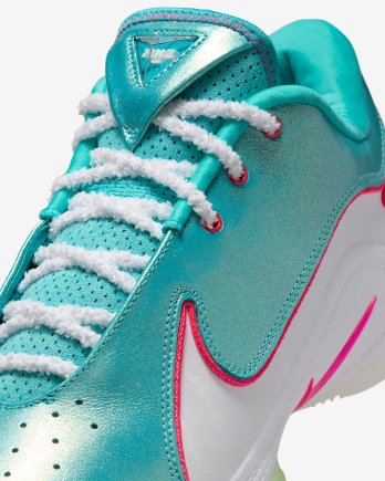 Кроссовки Nike LEBRON XXII XMAS - Официальная Продукция