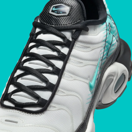 Кроссовки Nike Air Max PLUS - Официальная Продукция