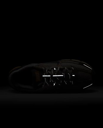 Кросівки Nike Zoom Vomero 5 - Офіційна Продукція