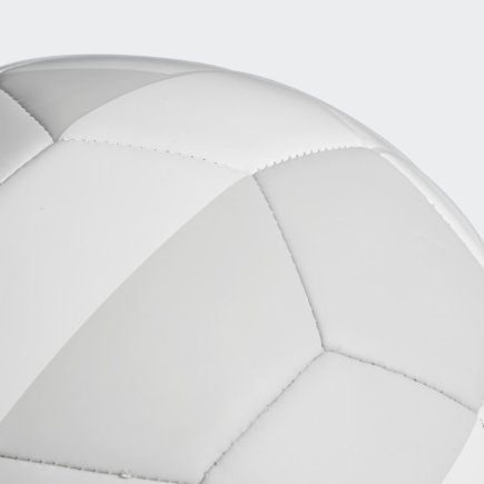 Мяч футбольный Adidas Real Madrid FBL CW4156-4 размер 4 цвет: белый/свело-серый (официальная гарантия)