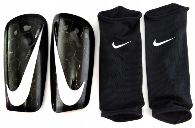 Щитки футбольные Nike Mercurial Lite SP2120-010