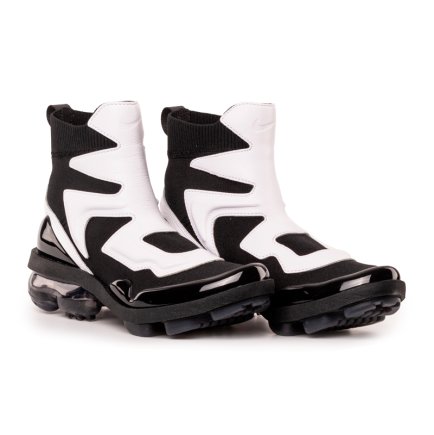 Кросівки Nike W VAPORMAX LIGHT II AO4537-002 жіночі колір: чорний/білий