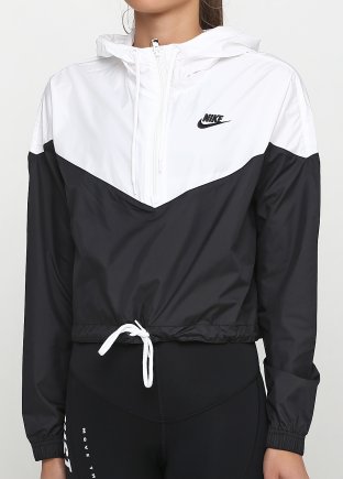 Вітрівка Nike W NSW HRTG JKT WNDBRKR AR2511-010 жіночі колір: чорний/білий