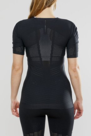 Термофутболка Craft CTM RN SS 1907860-999000 женская цвет: черный