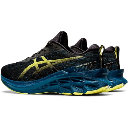 Кросівки ASICS NOVABLAST 2 1011B192-002