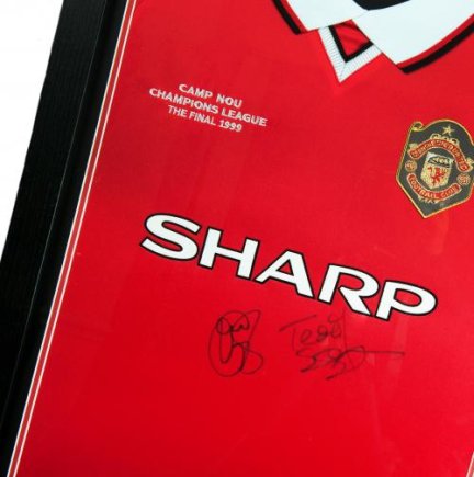 Футболка з автографом Sheringham & Solsksjaer Манчестер Юнайтед (в рамочці)