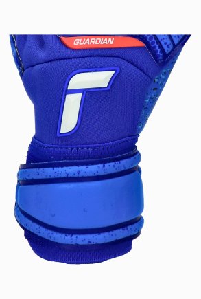 Вратарские перчатки Reusch Attrakt Fusion Guardian 5170985-4010